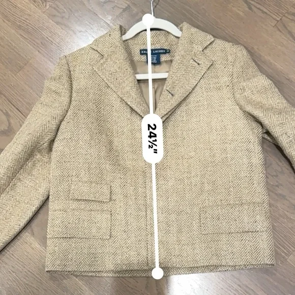 Vintage Ralph Lauren Tan Herringbone Jacket
Size 10 old money preppy Italian - Picture 11 of 11